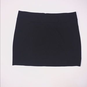 3/$10 White House Black Market Black Skirt